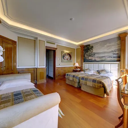 Splendid Отель 4*