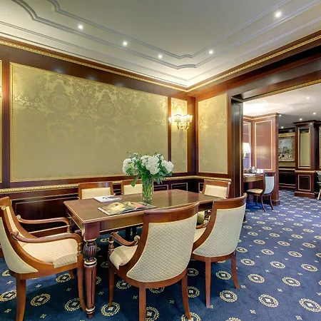Splendid 4* Бавено