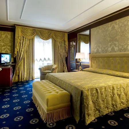 Splendid Szálloda 4*